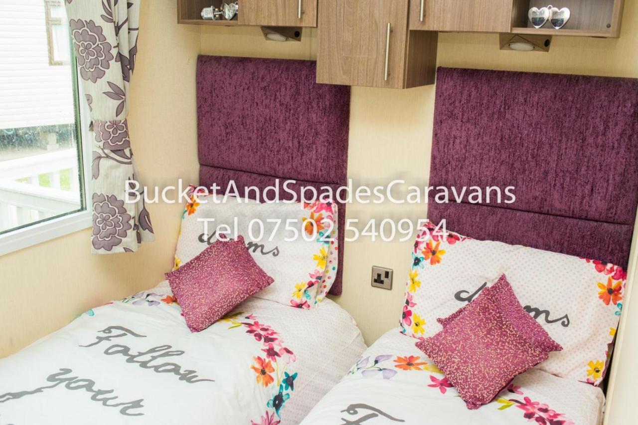Blackpool Caravans Marton Mere エクステリア 写真