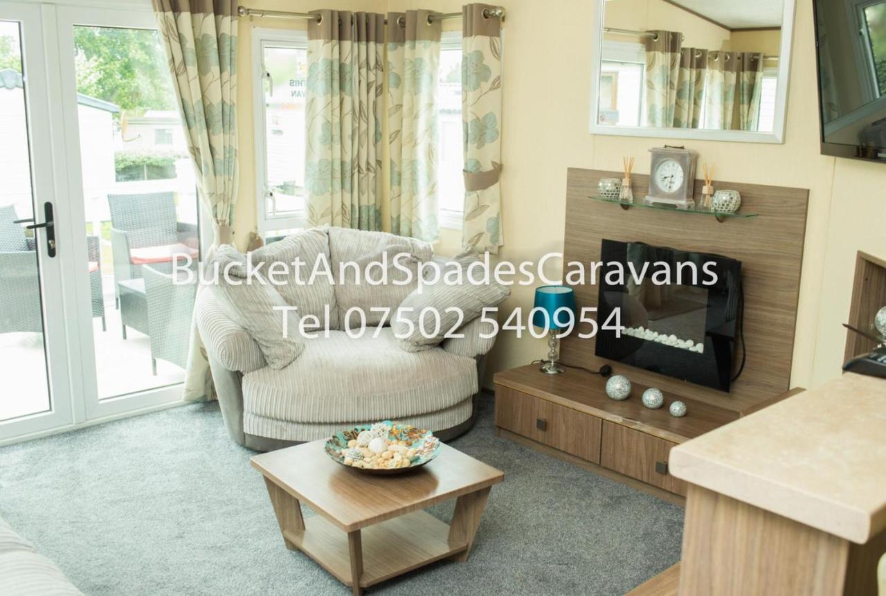 Blackpool Caravans Marton Mere エクステリア 写真