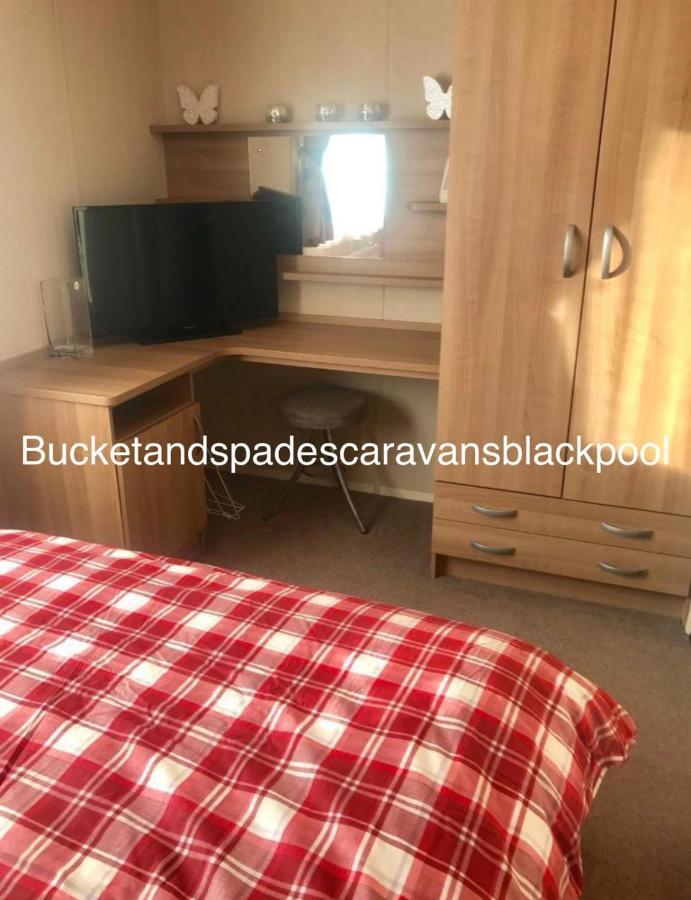Blackpool Caravans Marton Mere エクステリア 写真