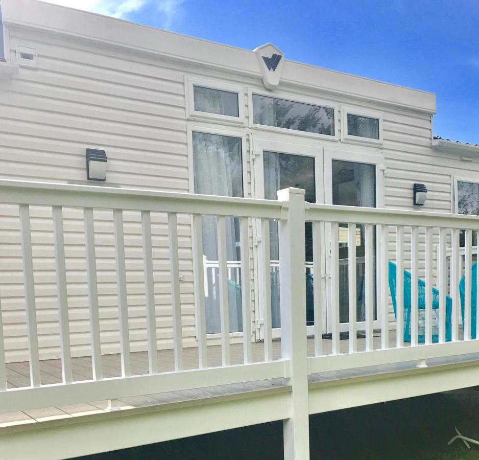 Blackpool Caravans Marton Mere エクステリア 写真