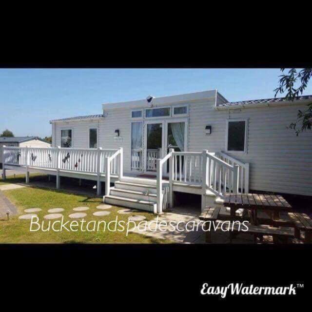 Blackpool Caravans Marton Mere エクステリア 写真