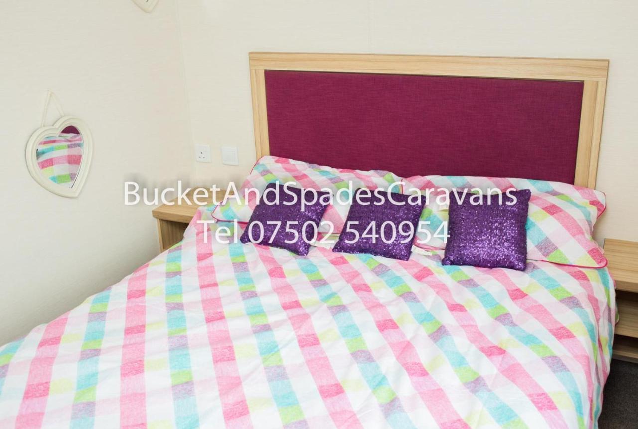 Blackpool Caravans Marton Mere エクステリア 写真