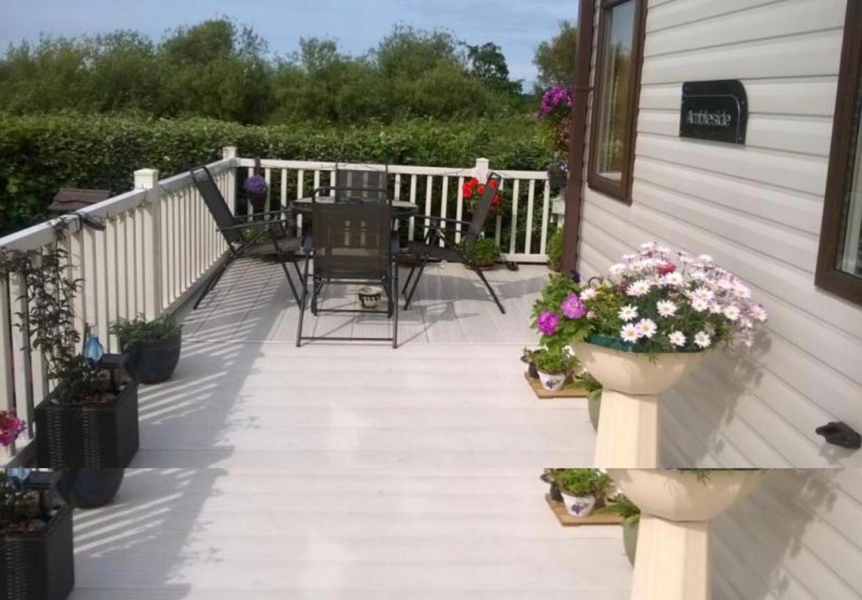 Blackpool Caravans Marton Mere エクステリア 写真