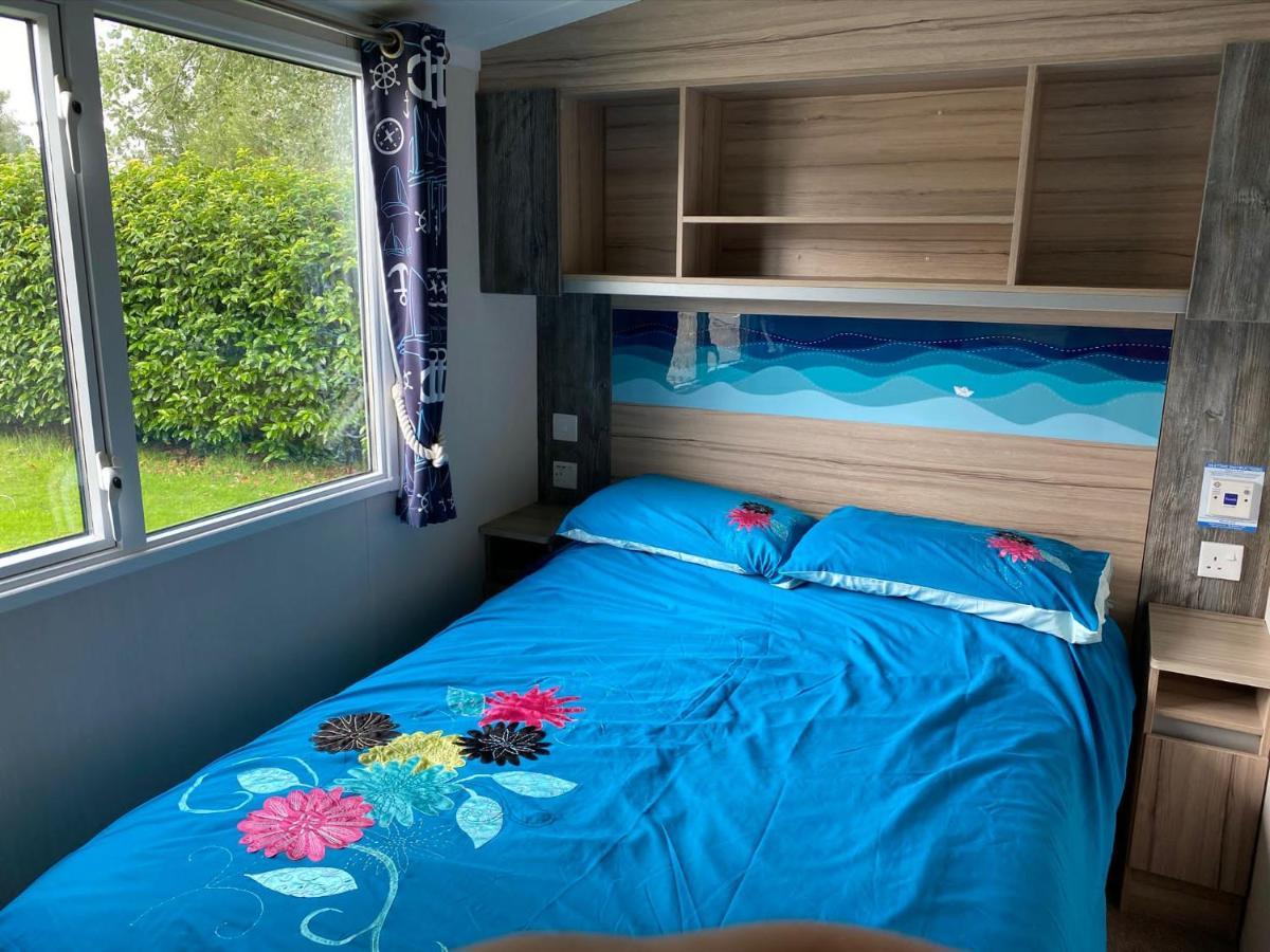 Blackpool Caravans Marton Mere エクステリア 写真